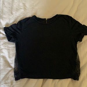 ALICE AND OLIVIA cropped black linen tee with lace